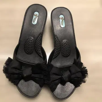 오카비 힐 포함 리본 샌들 블랙 okab.