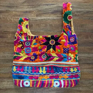 MALAIKA 컬러풀 자수 거울 숄더백