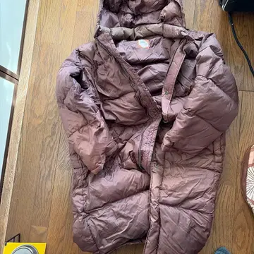 브라운 다운 자켓 후드 부착