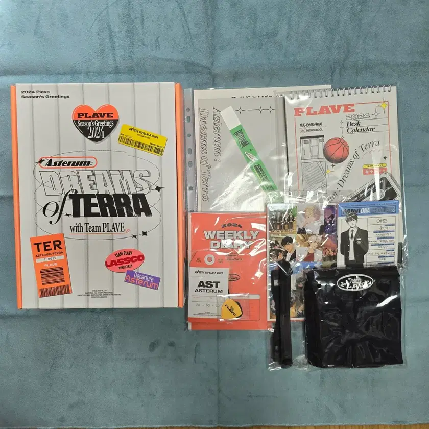 PLAVE | 플레이브 PLAVE 2024 seasons greetings (full set excluding