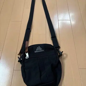GREGORY 블랙 숄더백