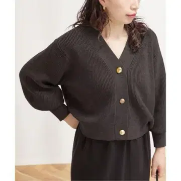 저널 스탠다드 레사쥬 GOLD BUTTON V넥 가디건