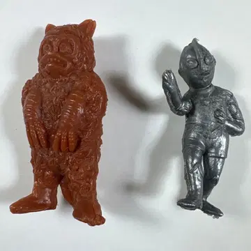 시스코 울트라맨 가라몬 브라운 폴리 인형