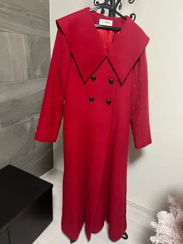 LILY BROWN 레드 롱 코트