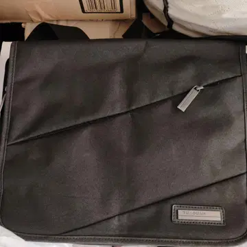 블랙 나일론 숄더백