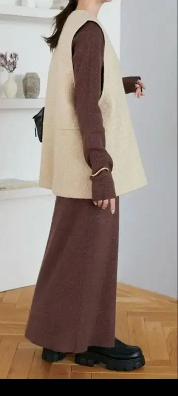 [디스코트] 새상품급 3종 셋업 베스트 니트 스커트