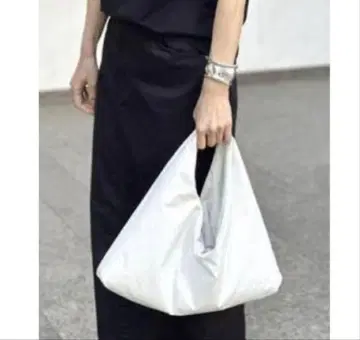 새상품급 KASSL EDITIONS 백 화이트