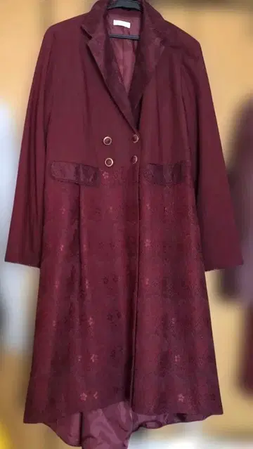 엑시즈팜 버건디 더블 버튼 롱 코트 12/16까지