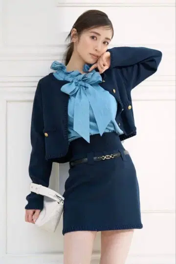 [ 2개 세트 ] 바리에 니트 자켓 x 미니 스커트