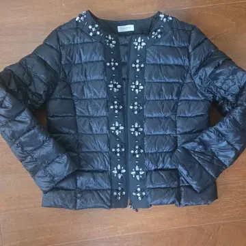 LOVE BODY Wacoal 비쥬 디자인 블랙 다운 자켓