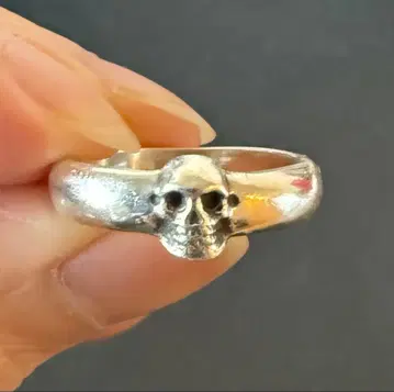Flash Point 반지 TINY SKULL RING