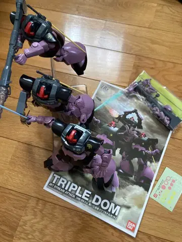 HGUC 검은 삼연성 트리플 돔 세트