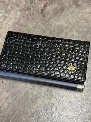 황궁 한정 판매 새상품 악어 엠보싱 장지갑 블랙 선물용