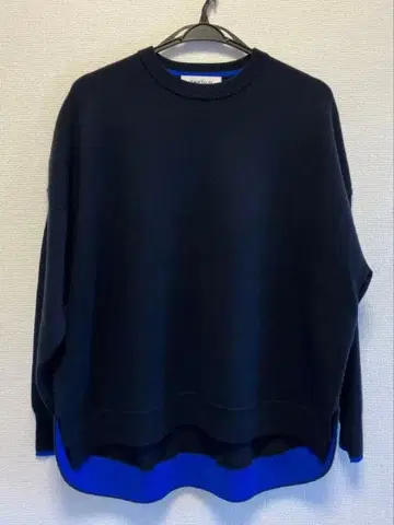 엔폴드 캐시미어 터치 바이컬러 니트 네이비