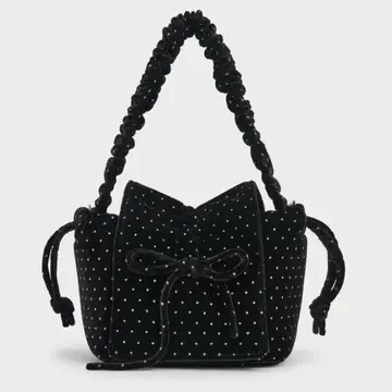 찰스앤키스 벨벳 리본 러플 탑 핸들 백