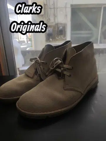 Clarks Originals 베이지 데저트 부츠