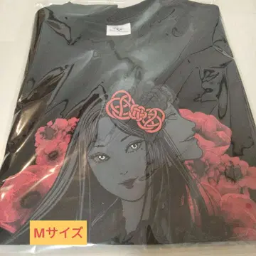 이토 준지 x 산리오 캐릭터즈 토미에 T셔츠 M사이즈 한정품