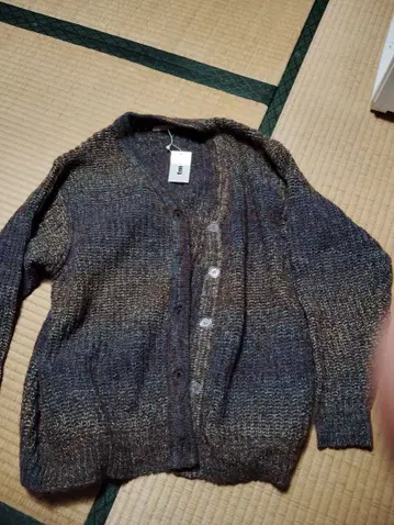 atmos 니트 가디건 브라운 계열