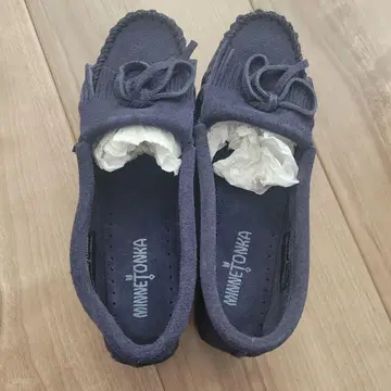새상품 MINNETONKA 네이비 모카신 박스 포함
