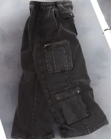 HARE 피그먼트 맨투맨 카고 팬츠 새상품급