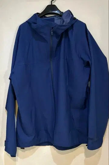 유니클로 윈드 브레이커