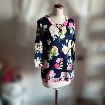 레오나르 플라워 프린트 칠부 소매 튜닉
