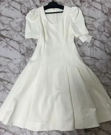 CELFORD 핏앤플레어 분또 원피스 화이트 34