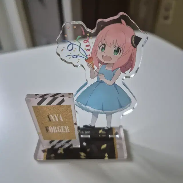 스파이 패밀리 아냐 포저 아크릴 스탠드