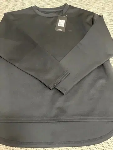 뉴발란스 AMT9311B 블랙 긴팔 셔츠