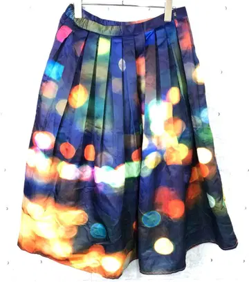 Chicwish 수입 구제 의류 네온 라이트 전사 프린트 플리츠 스커트