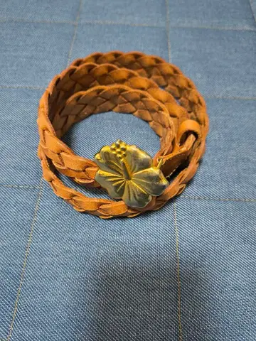 ALBA ROSA 뜨개질 가죽 벨트