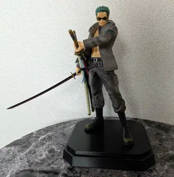 ONEPIECE 조로 피규어