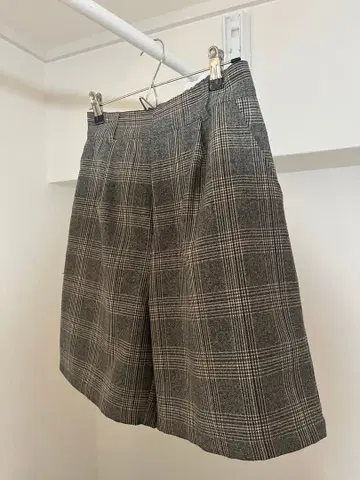 그레이 계열 체크 밴딩 숏팬츠 F