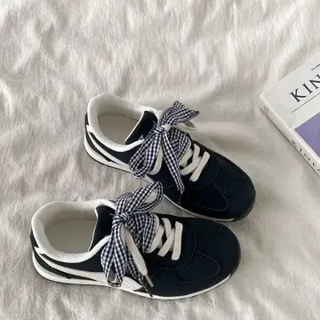 메아리 치크 신발