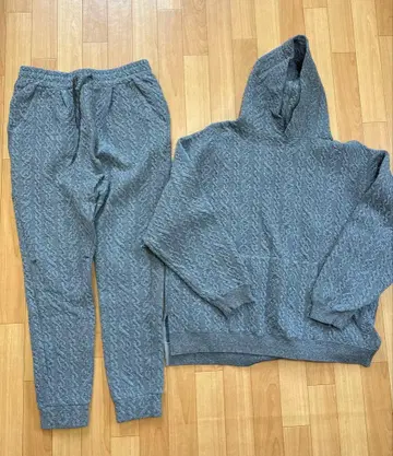 [ CAMBIO(캄비오) ] 케이블 퀼팅 리브 팬츠 & 후드티 셋업