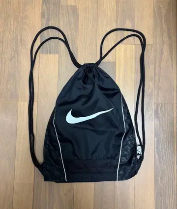 NIKE 냅색 센터 로고