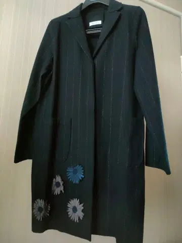 WHYMIX 블랙 스트라이프 롱 코트