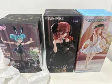 피규어 3개 묶음 판매