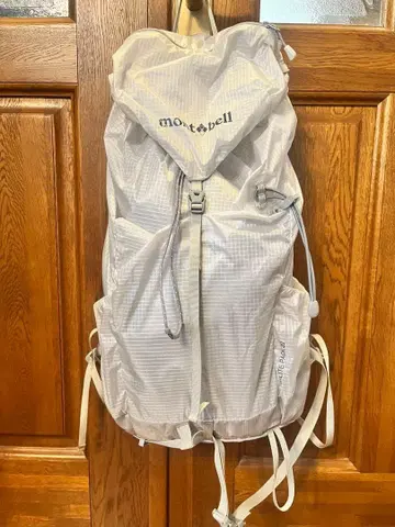 mont-bell 경량 백팩 화이트
