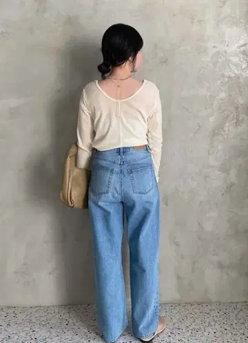 [ Mila Owen ] 플로키 메쉬 T