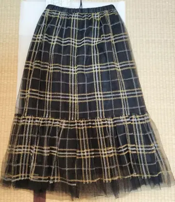 그레이스 클래스 블랙 체크 무늬 튤 플레어 스커트