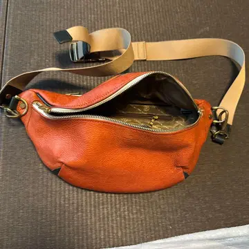 master-piece 바디백 레드