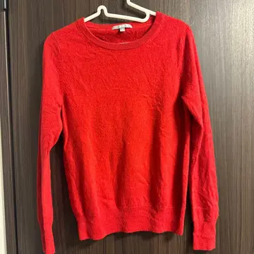 UNIQLO 빨간색 크루넥 캐시미어 스웨터 M