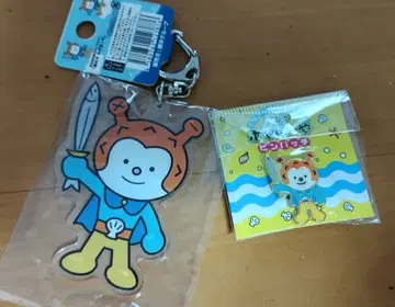 호야보야 아크릴 키링과 핀 배지 세트