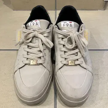 르꼬끄 스포르티브 통굽 스니커즈 23.5cm 베이지