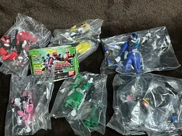 슈퍼 전대 피규어