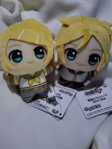 하츠네 미쿠 시리즈 SD 인형 카가미네 렌 카가미네 린 2종 세트