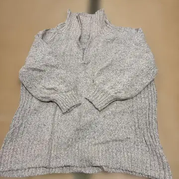 하이넥 그레이 니트 스웨터 F 사이즈