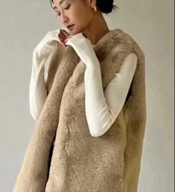 리디 Re:EDIT 퍼 베스트 M 아이보리 베이지