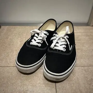 Vans 블랙 로우컷 스니커즈